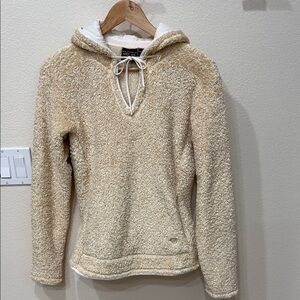 Mountain Hardware Beige Hooded Pullover Jacket with Pockets—GREAT!! Like New! M